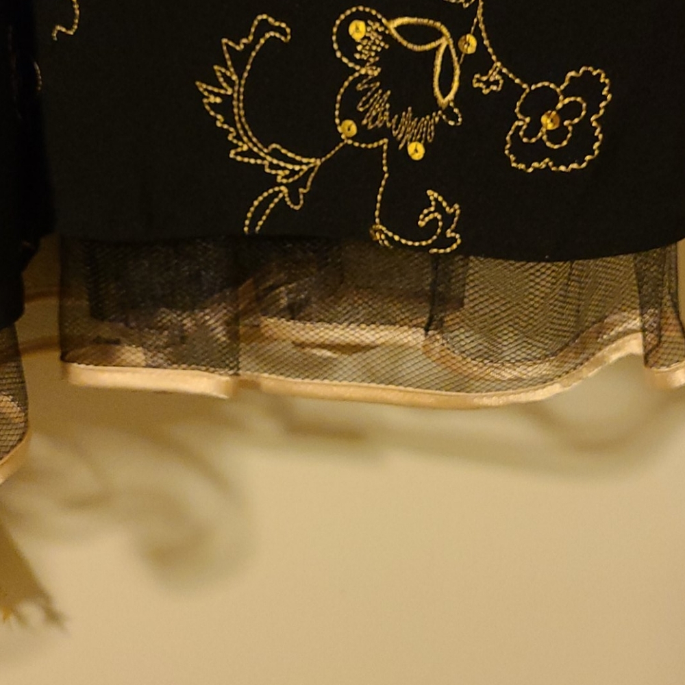 Dress - Picture 3 of 4